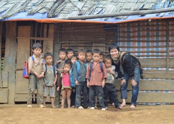 Tư duy về tặng quần áo lên bản cao – KHÔNG CẦN THIẾT VÀ PHÍ PHẠM TIỀN BẠC